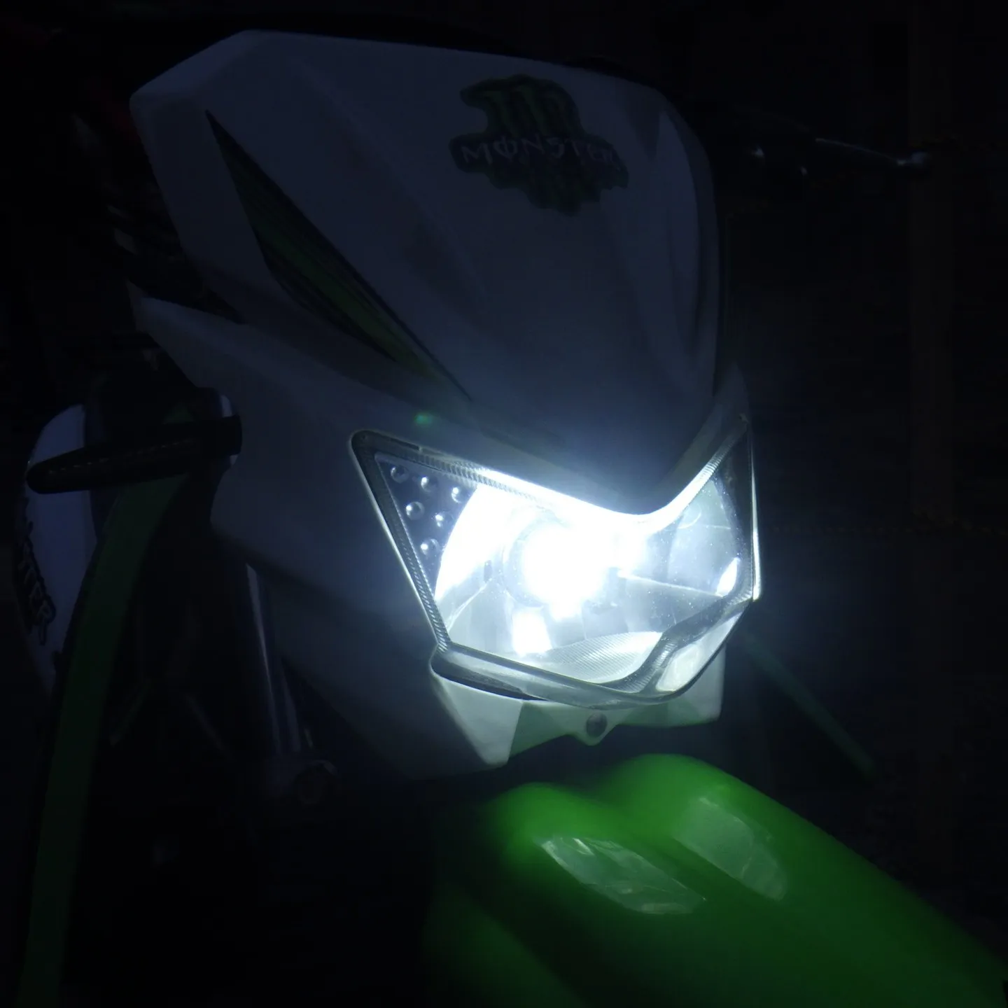 【車両入荷情報】